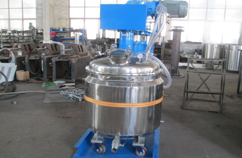 Vacuum Dissolver is delivered to American user